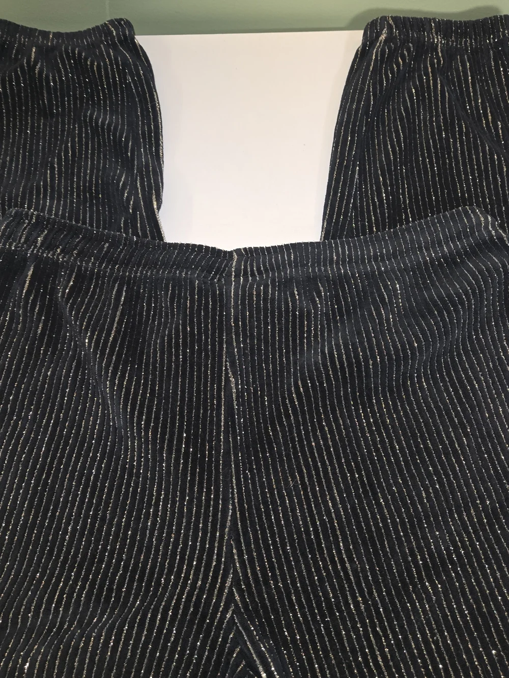 Walt Disney World 50th Anniversary Luxe Spirit Jersey Corduroy Sweatpants Black - Picture 7 of 9